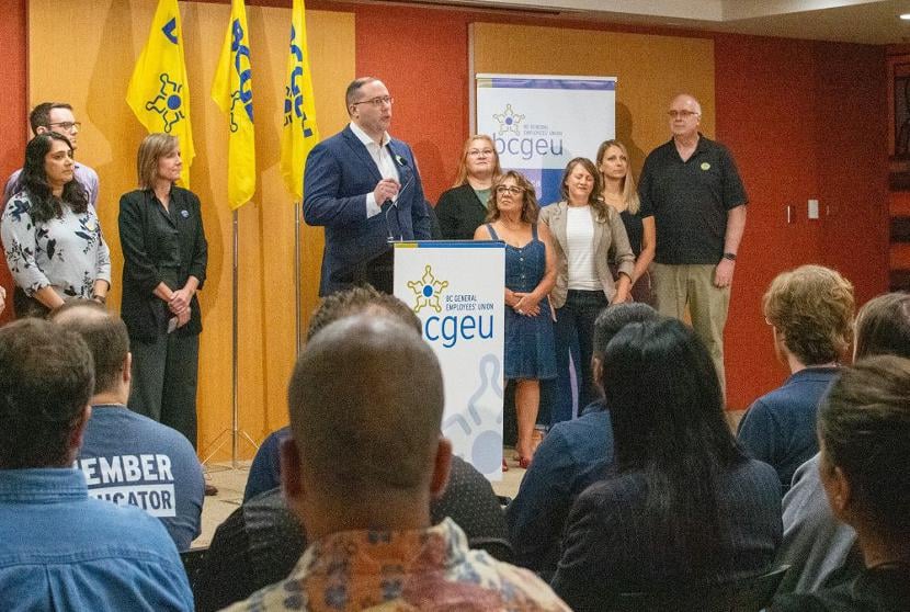 Government Workers Could Walk Off the Job as Early as Tuesday