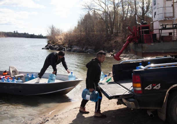 ShoalLake-Unloading-610px.jpg