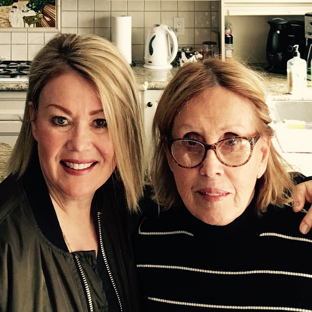 582px version of jann-arden-with-mother.jpg