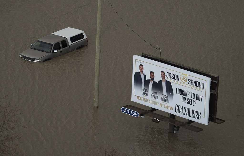 Highway1Flooding.jpg