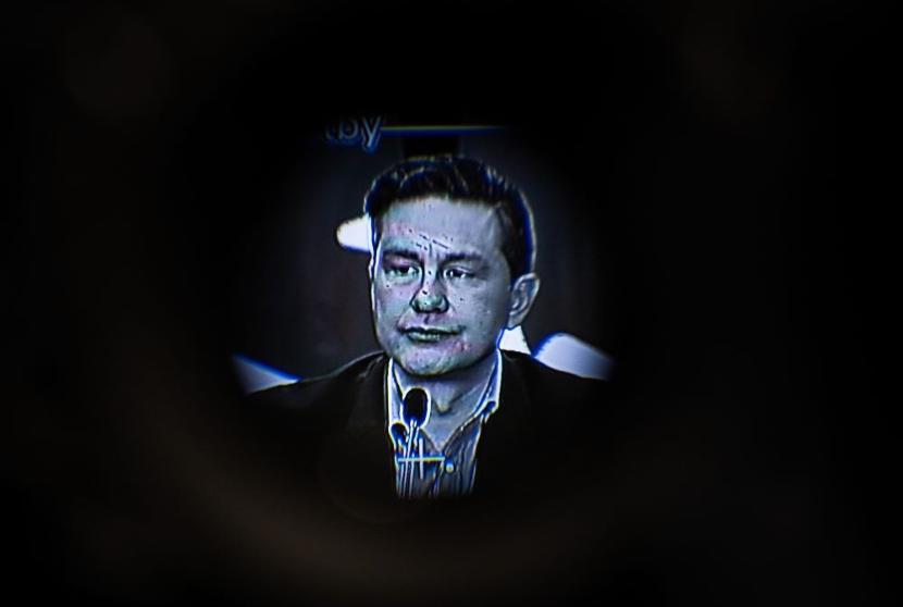 CBC’s Surreal Task: Report on the Guy Who Wants It Dead