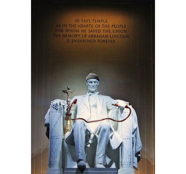 582px version of Lincoln Memorial, funny, smaller