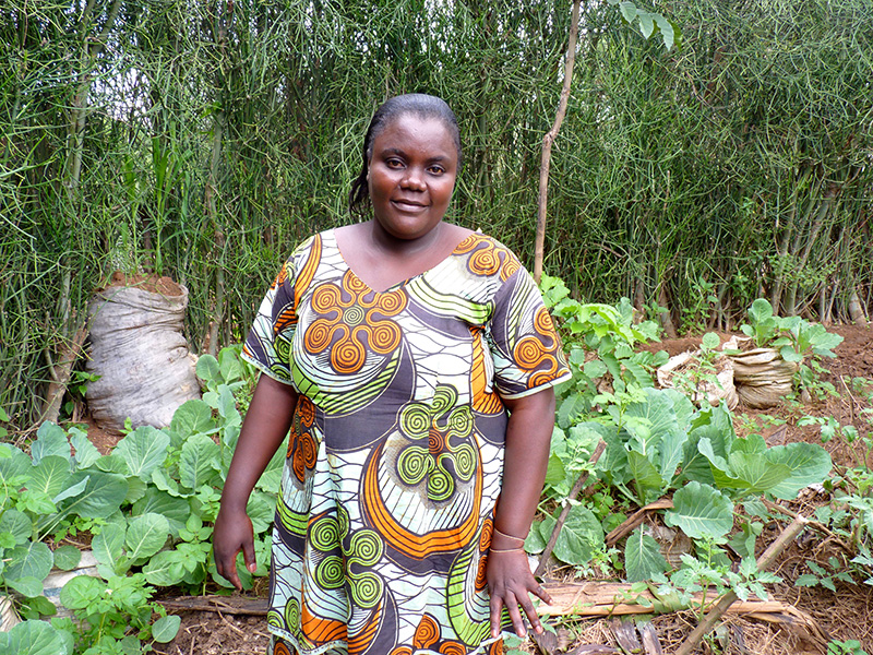 582px version of SouthKivuFarmWoman.jpg