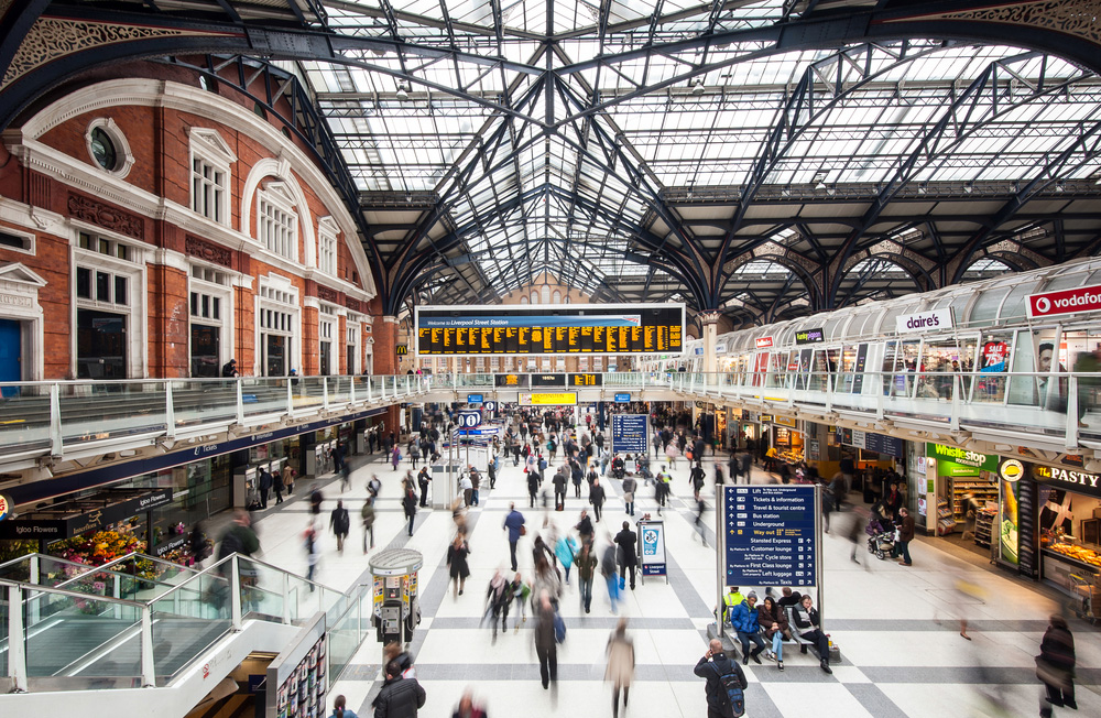 851px version of LiverpoolStationInterior.jpg