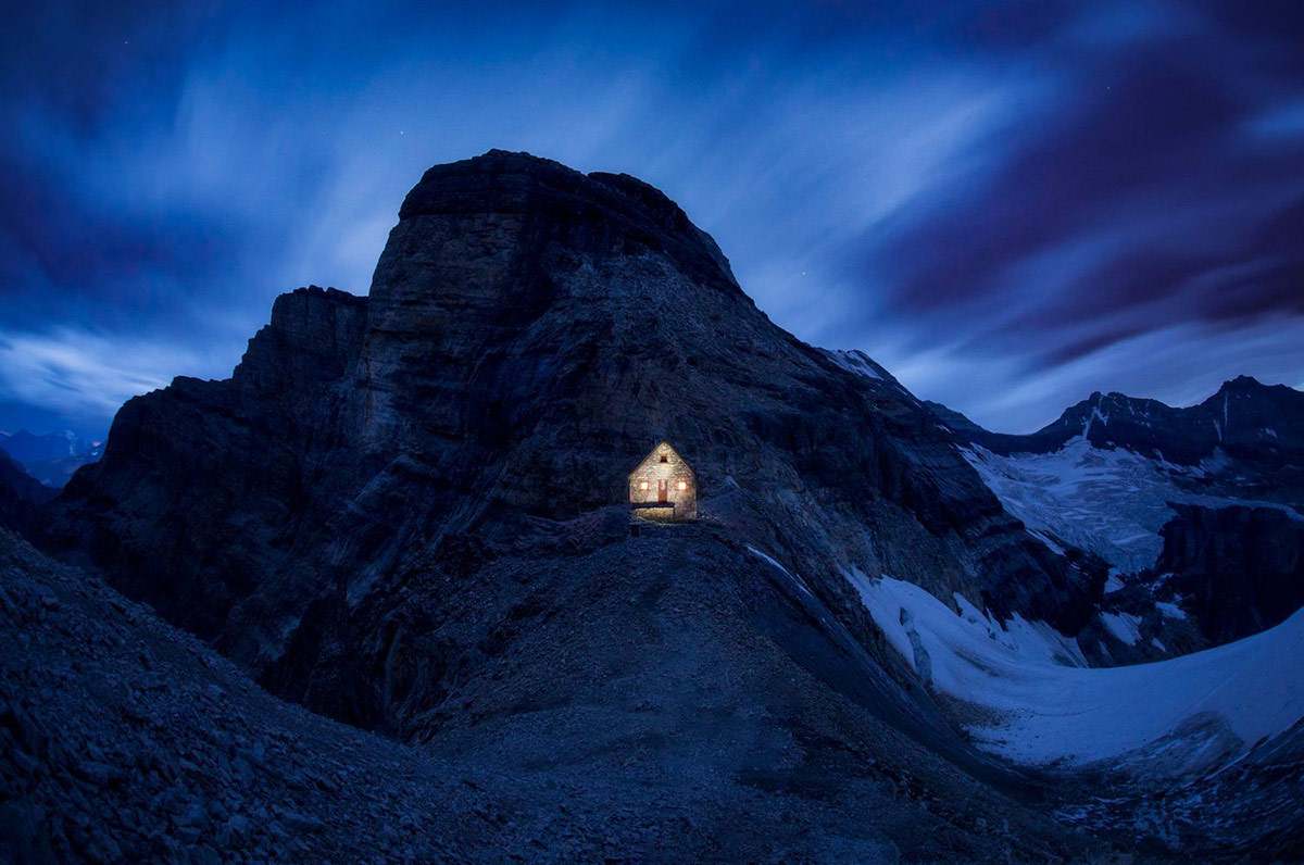 Abbot hut at night