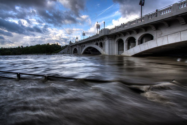 582px version of Centre Street Bridge during Calgary floods