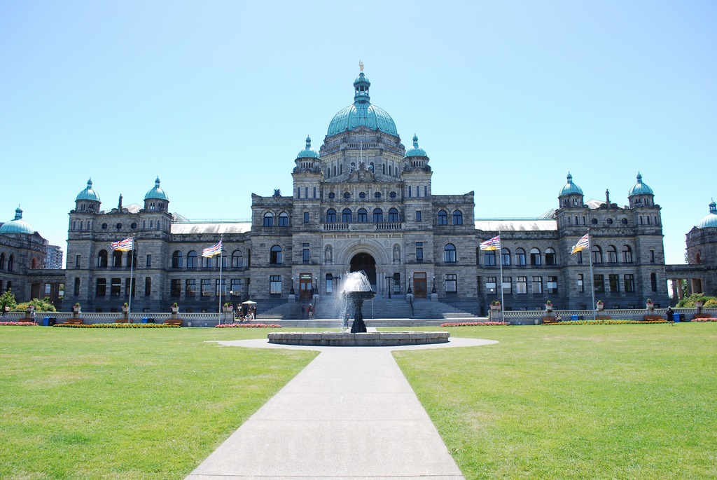 BC-Legislature-Fountain.jpg