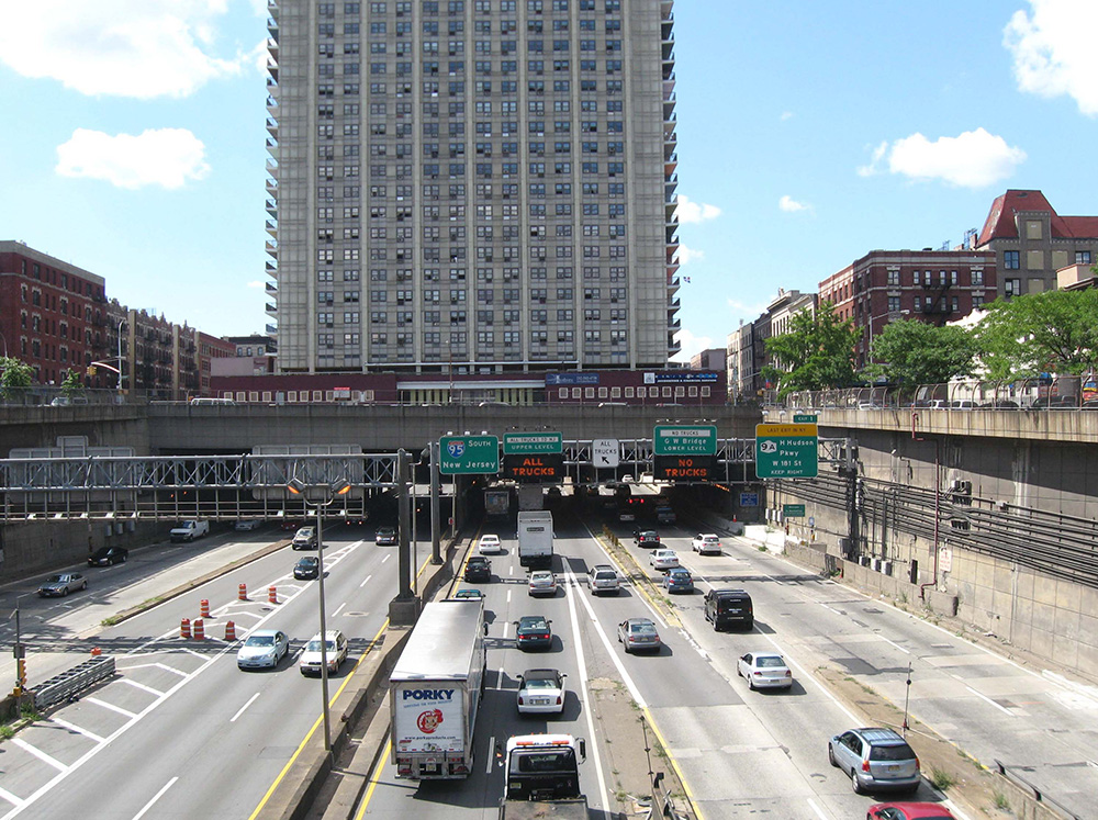 851px version of GeorgeWashingtonBridgeApartments.jpg