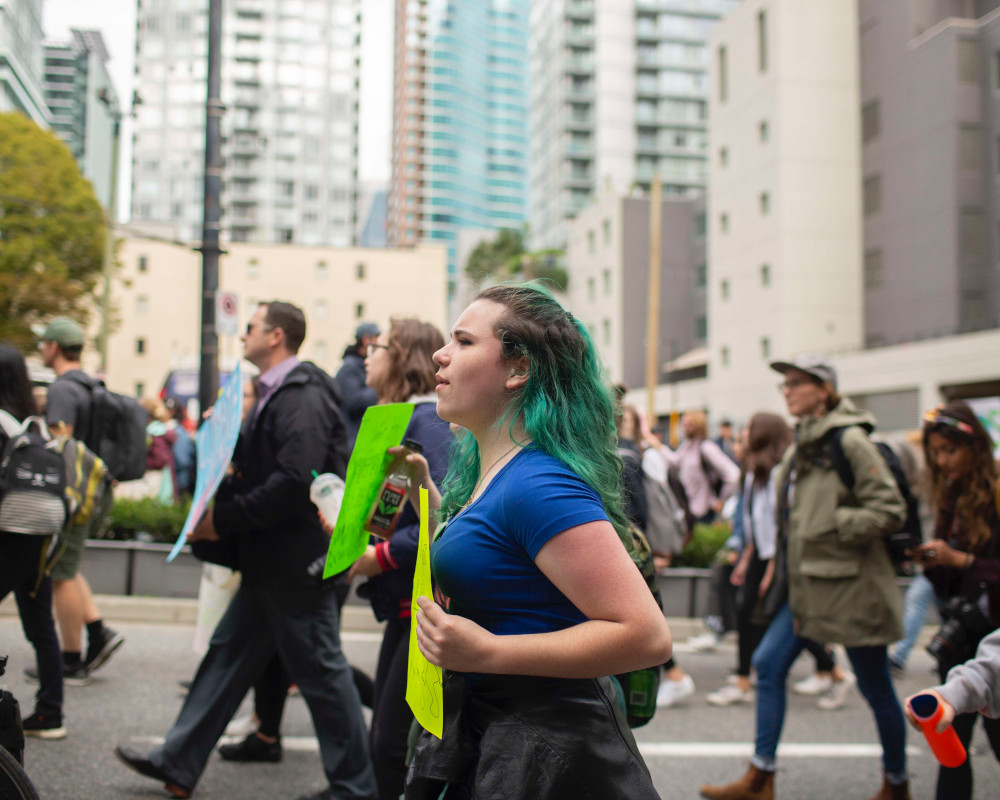 960px version of ClimateStrikeVancouverMarching.jpg