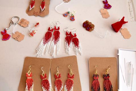 On Vancouver Island, Beaders Find a Way to Aid Search for Missing Indigenous Women