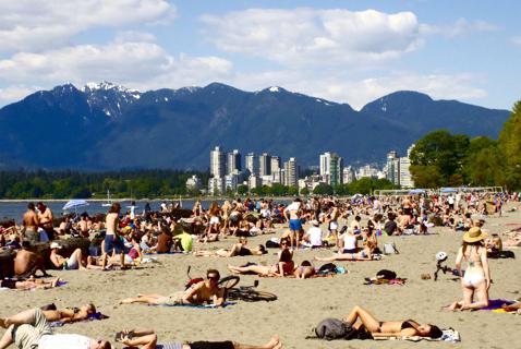 Booze on the Beach: As Vancouver Eyes Looser Rules, an Expert Warns of Risks