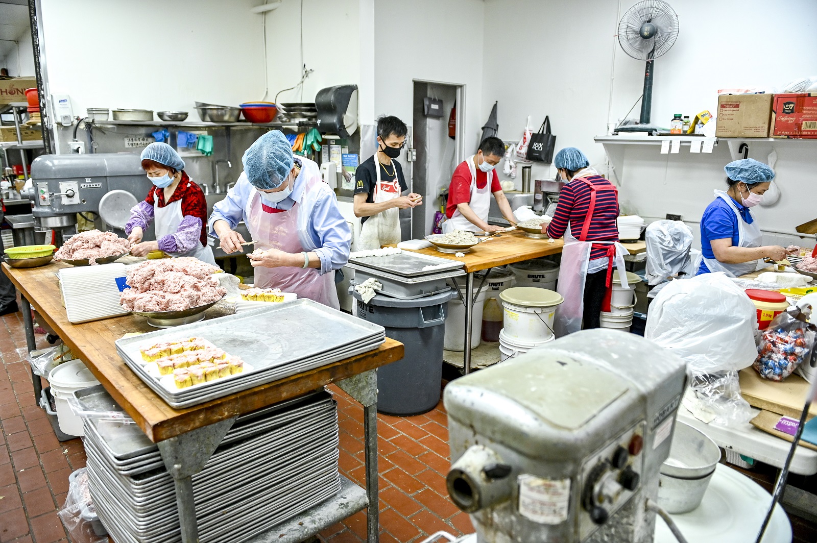 1200px version of Kam-Wai-Kitchen-Inside.jpg