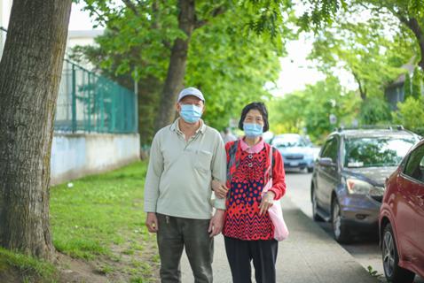No Translation, No Vaccine for Some Immigrant Seniors