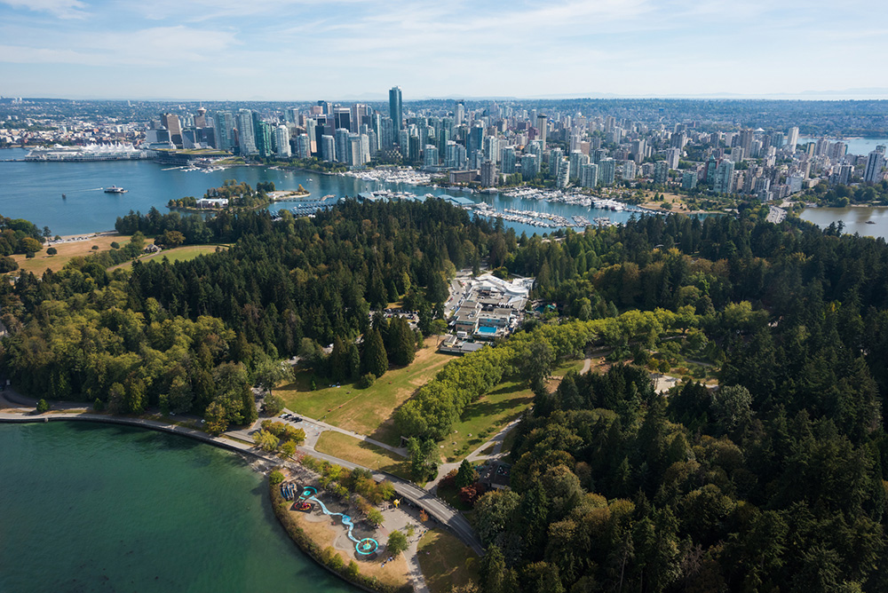 VancouverDowntownStanleyParkAerial.jpg
