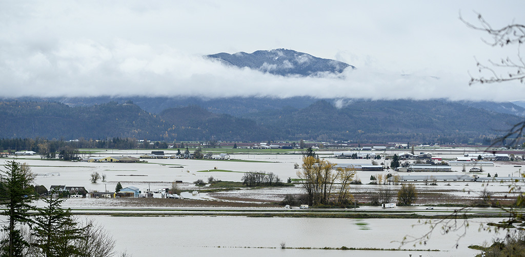 851px version of FloodedHighway1Farms.jpg