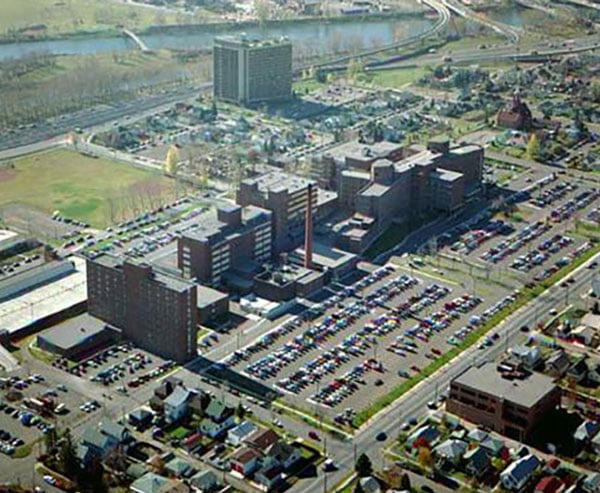 An aerial view of Calgary’s former General Hospital lands in 1986. Bridgeland Place can be seen in the top half of the photo.