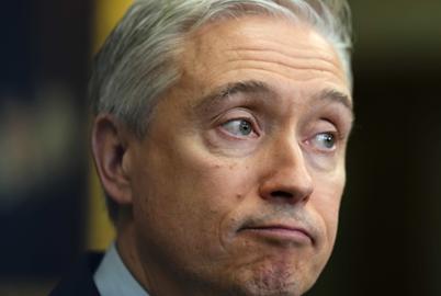 Get Ready for Harper-Style Public Service Cuts, Says Analyst