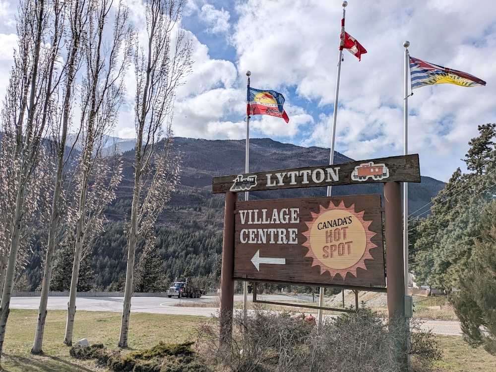 Five years after a catastrophic fire, a long-awaited report cites administrative hurdles and financial reporting gaps.