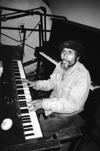 Frank Thompson at the piano
